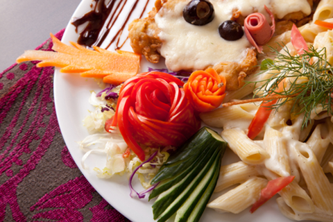 09_colorful_chicken_salad