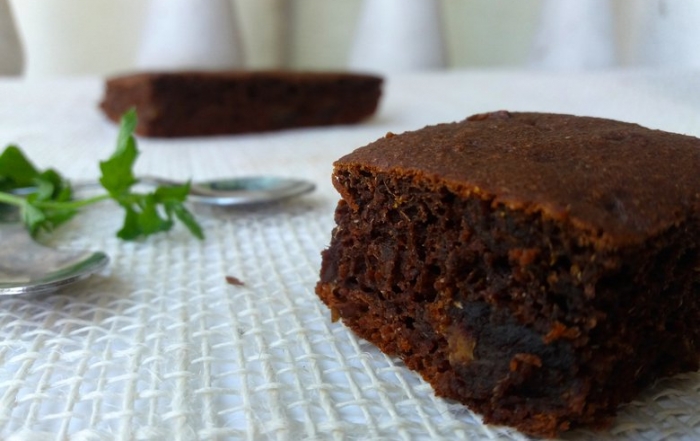 Cokoladna-torta-so-rzano-brasno-bez-seker-2